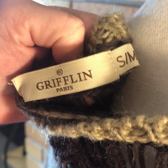 Poncho style sweater - Picture 5 of 5